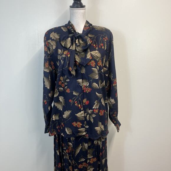 Evan Picone Woman Blouse & Skirt Set Women's Plus Size 16W Blue Berries Vintage - Picture 2 of 11